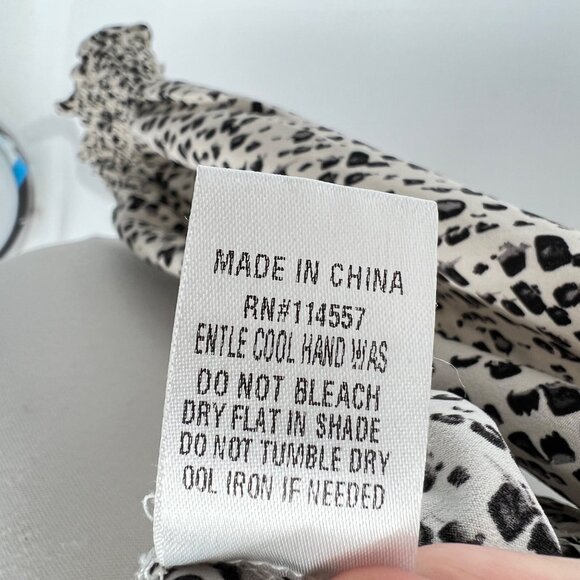 THML Brush Animal Print Smocked Ruffle Blouse Ivory Black Size Medium - Picture 11 of 12